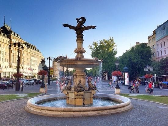 Hviezdoslavovo námestie